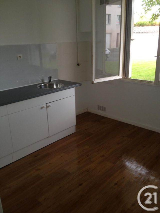 Afficher la photo en grand Appartement à vendre - 2 pièces - 29.78 m2 - SOISSONS - 02 - PICARDIE - Century 21 L.S. Immobilier
