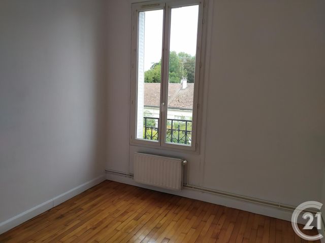 Afficher la photo en grand Appartement T3 à louer - 3 pièces - 49.71 m2 - SOISSONS - 02 - PICARDIE - Century 21 L.S. Immobilier