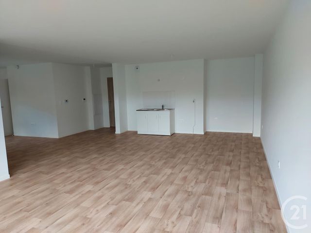 Appartement T3 à louer - 3 pièces - 86.65 m2 - SOISSONS - 02 - PICARDIE - Century 21 L.S. Immobilier Appartement T3 à louer - 3 pièces - 86.65 m2 - SOISSONS - 02 - PICARDIE - Century 21 L.S. Immobilier