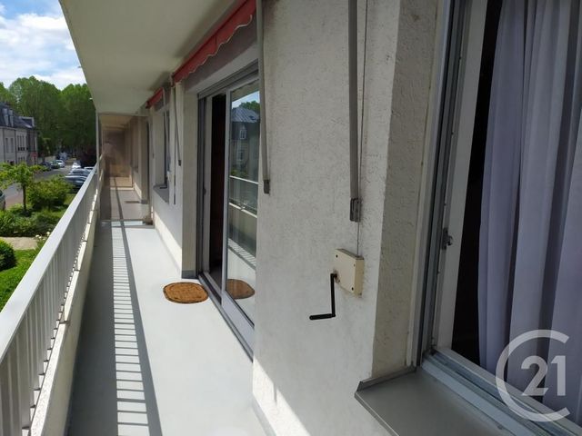 Appartement F3 à vendre - 3 pièces - 99.0 m2 - SOISSONS - 02 - PICARDIE - Century 21 L.S. Immobilier Appartement F3 à vendre - 3 pièces - 99.0 m2 - SOISSONS - 02 - PICARDIE - Century 21 L.S. Immobilier
